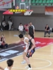 原地背扣隔扣两人！！！这是大学生能打出来的操作吗？